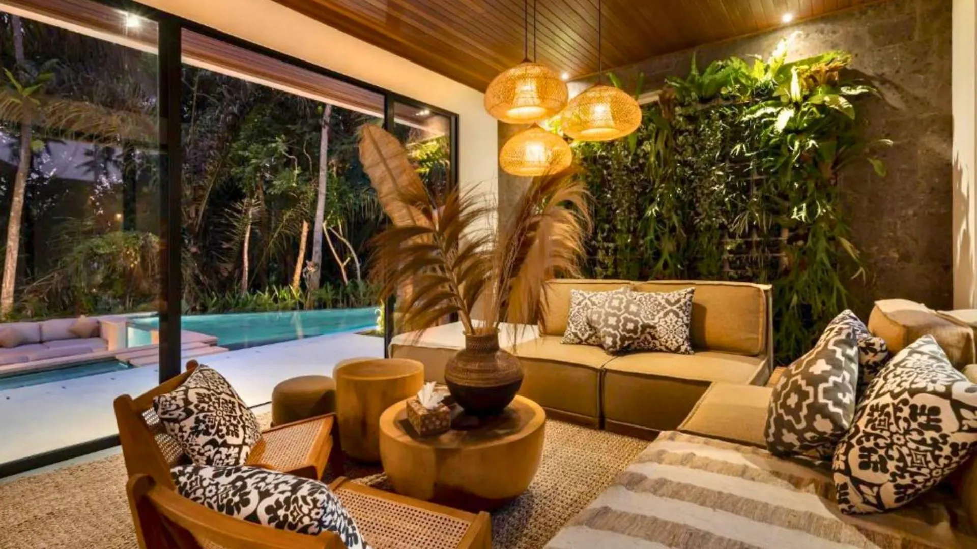 Lestari 4 Bedroom Private Pool Villa Zn206 Ubud