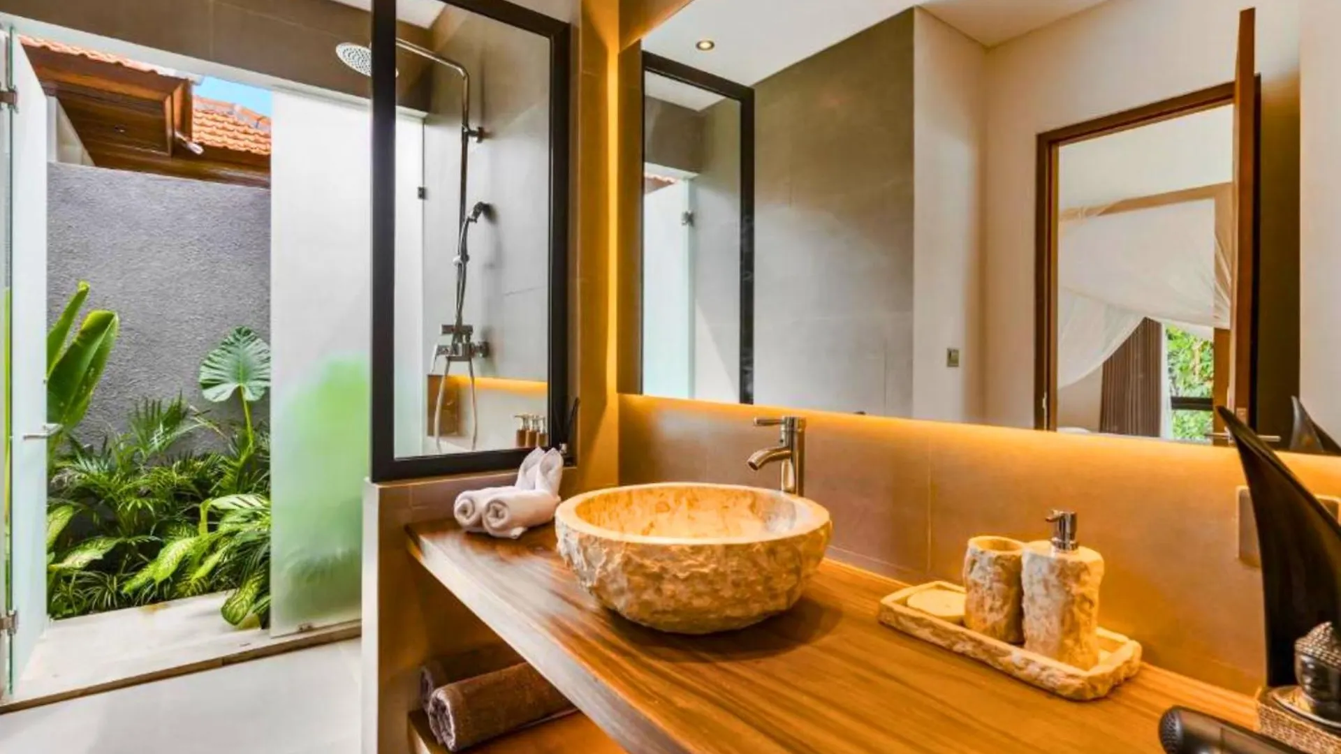 Lestari 4 Bedroom Private Pool Villa Zn206 Ubud  Indonesia